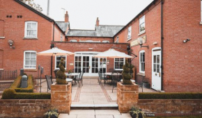 Отель Stratford Limes Hotel  Стрэтфорд-На-Эйвоне